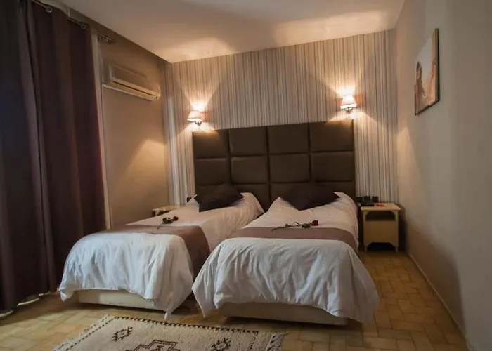 Hotel De La Paix