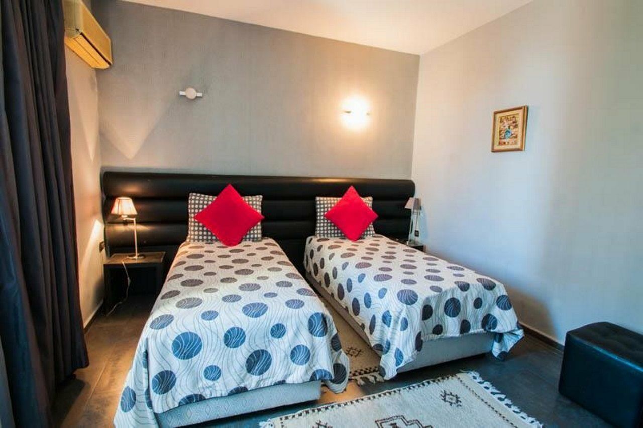 Hotel De La Paix